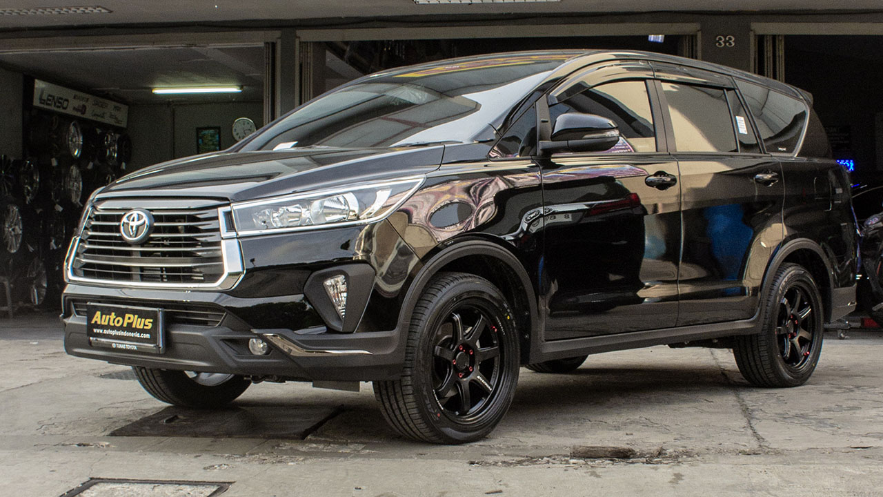 Innova Reborn Velg Lenso Venom VT7