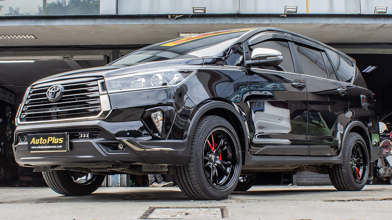 INNOVA REBORN LENSO 95V Ring 18