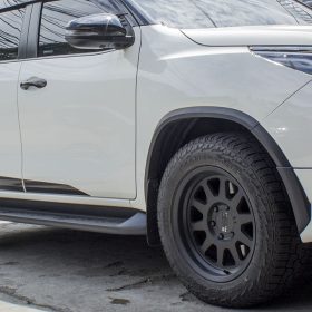 Toyota Fortuner Black Rhino Stadium Ring 18 (3)