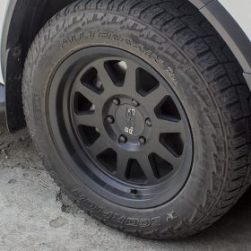 Toyota Fortuner Black Rhino Stadium Ring 18 (4)