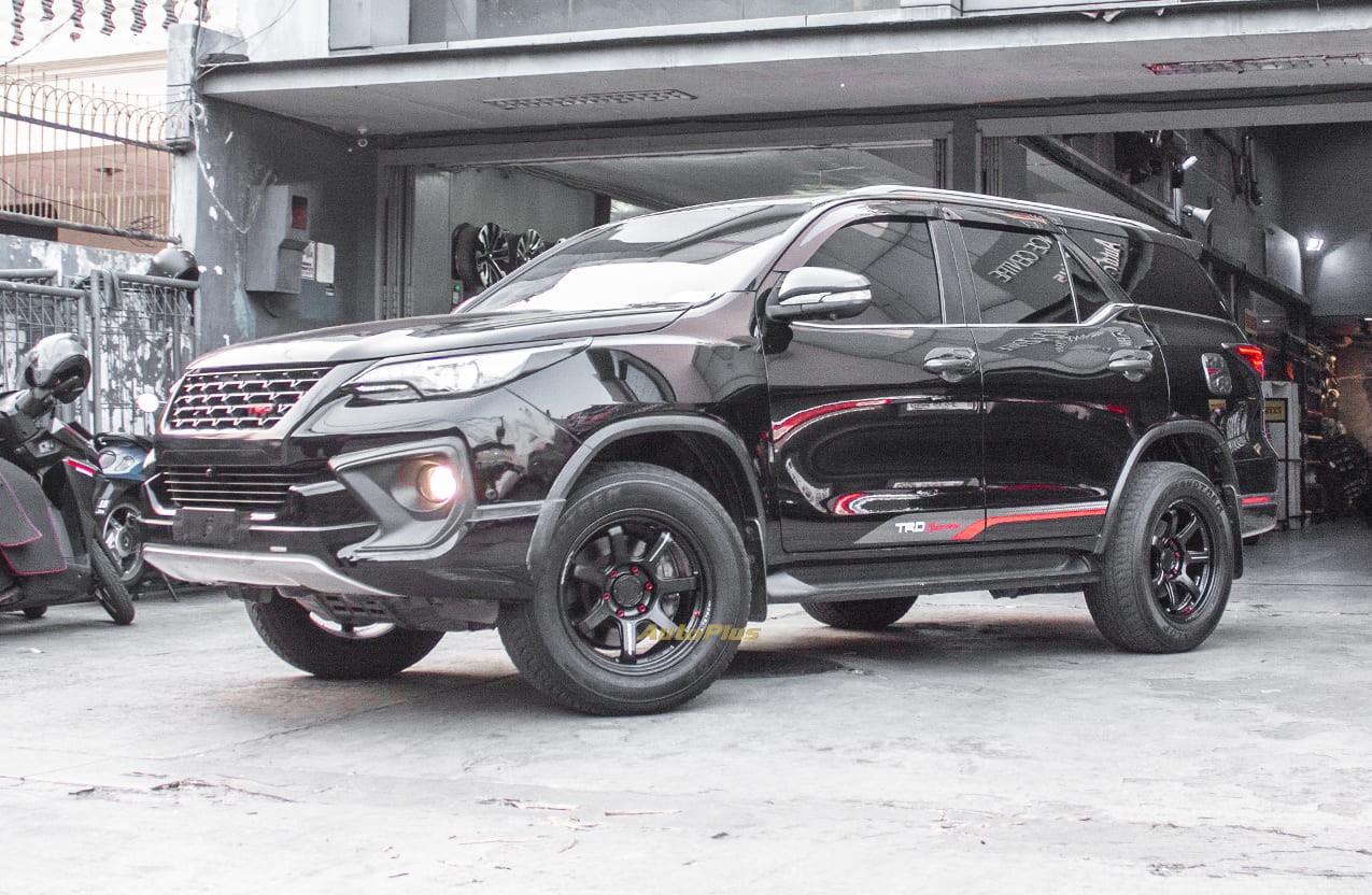 Fortuner Lenso Venom VT7 Ring 18 (1)