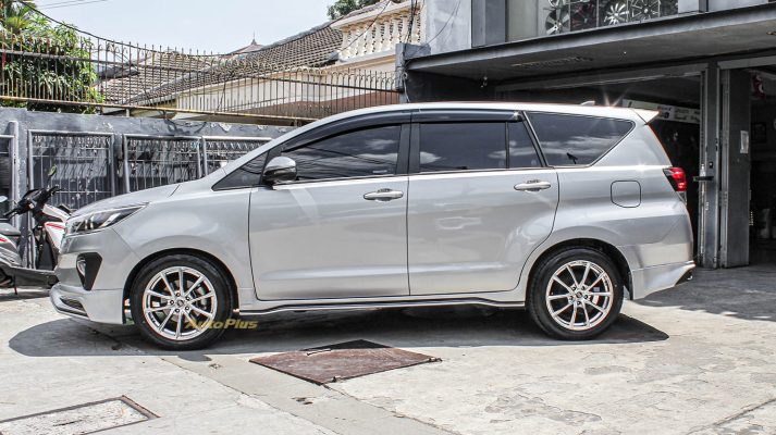 INNOVA REBORN ENKEI SC50 Ring 18 (1)