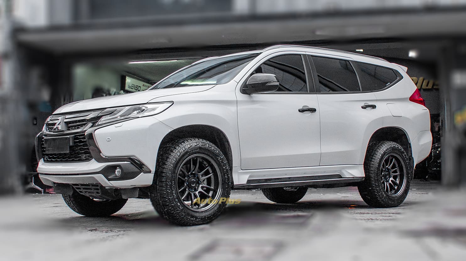 Lenso TDS Pajero Sport Ring 18 (1)