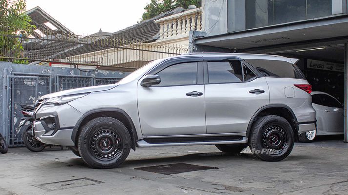 Rotiform STL Fortuner Ring 18