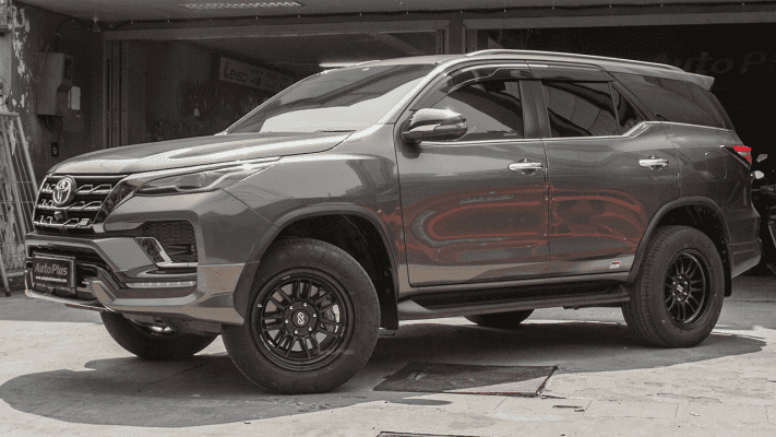 Toyota Fortuner Enkei SC59