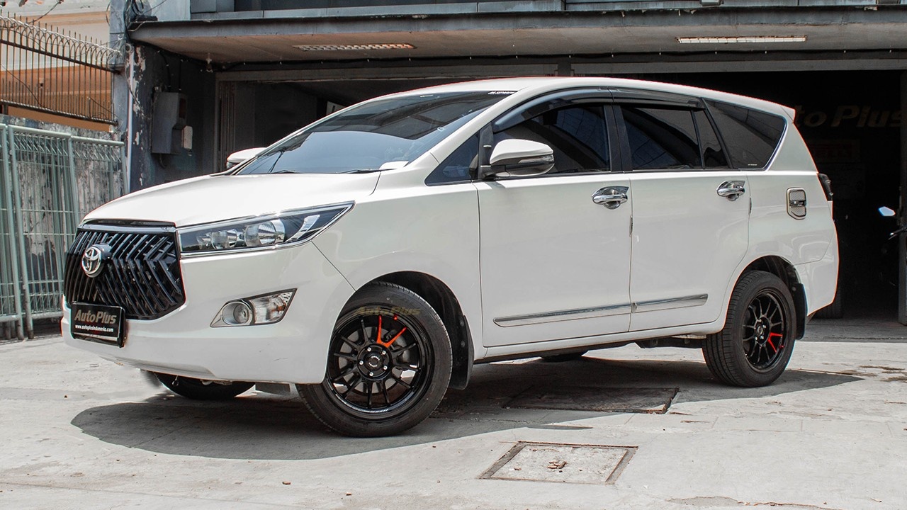 Innova Reborn Lenso 96M Ring 18