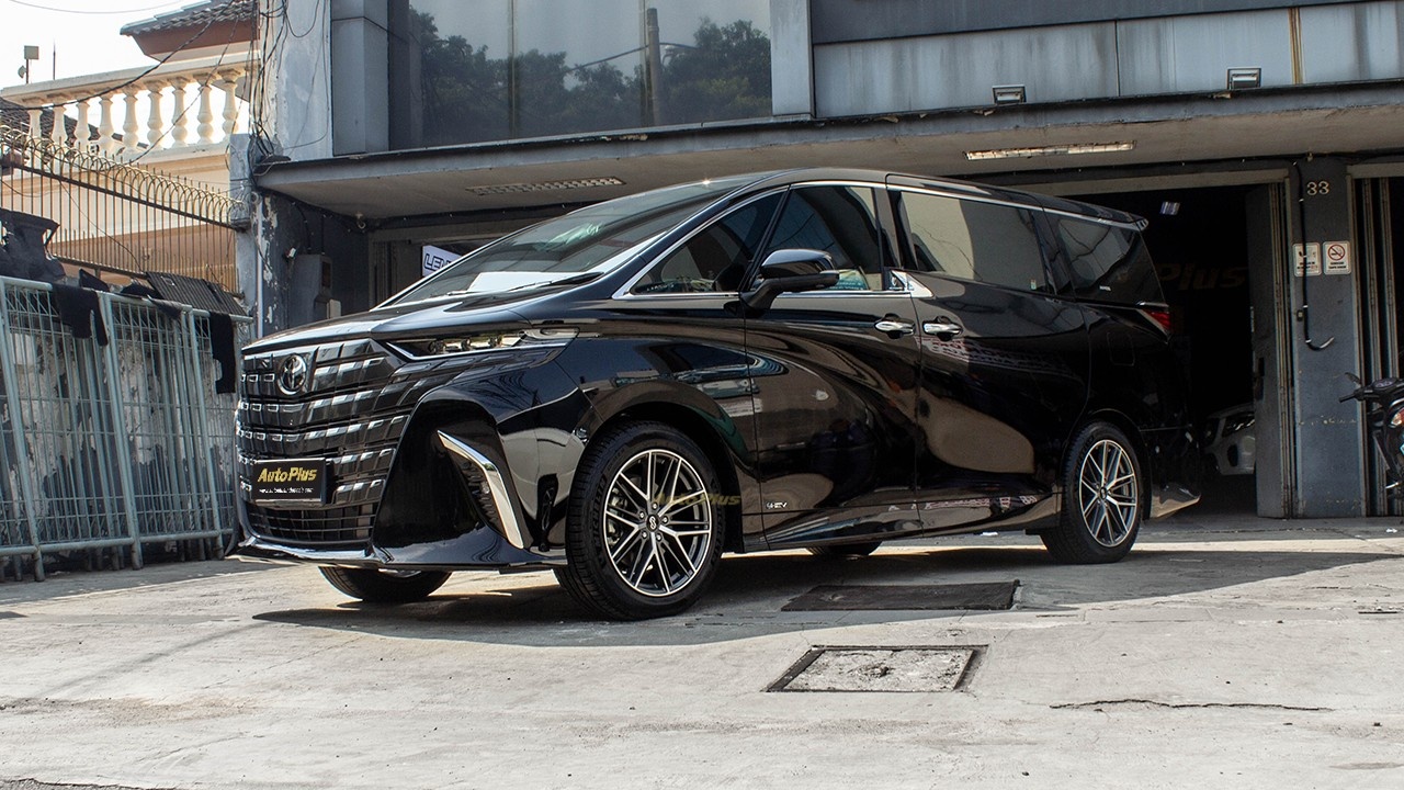 Toyota Alphard Velg Enkei Phantom