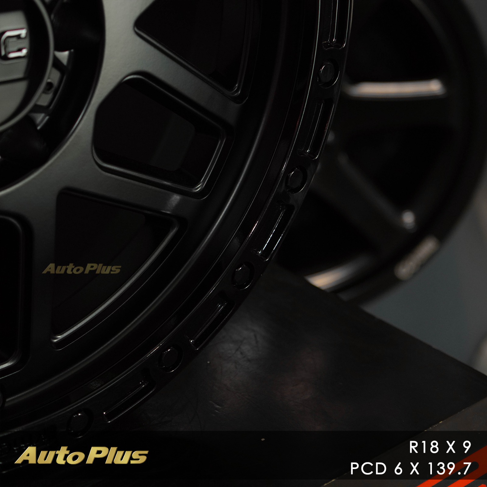VELG KMC KM544 MESA RING 18 PCD 6×139,7 Satin Black – Gloss Black Lip VELG KMC KM544 MESA RING 18 SATIN BLACK (2)