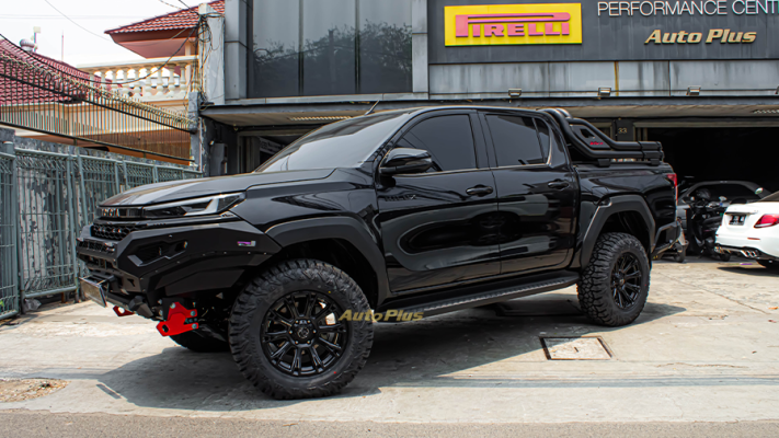 Velg Hilux Black Rhino Diamonback R18
