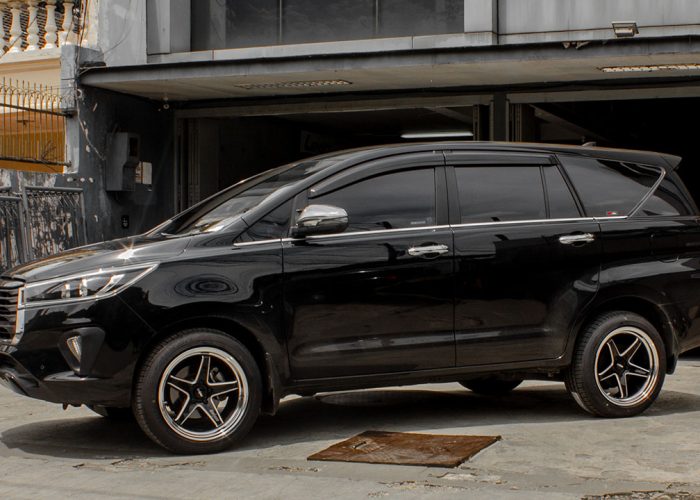 INNOVA REBORN LENSO PROJECT D1 FC2 Ring 18 1